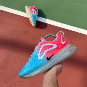❌SOLD❌Nike Airmax 720 ‘Pink Sea’